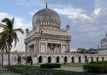 Qutb Shahi Heritage Park: Conserving a royal necropolis